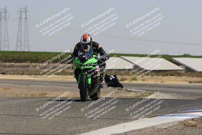 media/Sep-01-2025-Lets Ride (Mon) [[4370d11284]]/B Group/1220pm (Wheelie Bump)/